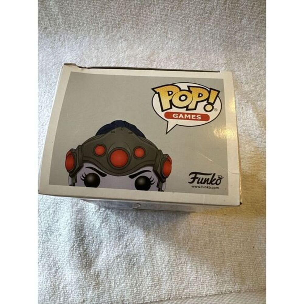 Funko Pop Games Overwatch 94 Widowmaker Blizzard Exclusive 2016 NIB - Picture 5 of 5